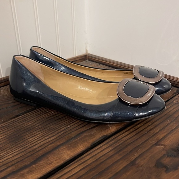 Michael Kors Black and Cream Cap-Toe Flats - Picture 4 of 8